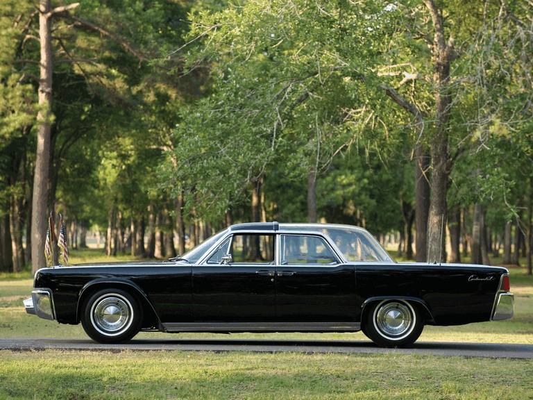 1962 Lincoln Continental Bubbletop Kennedy Limousine 290872