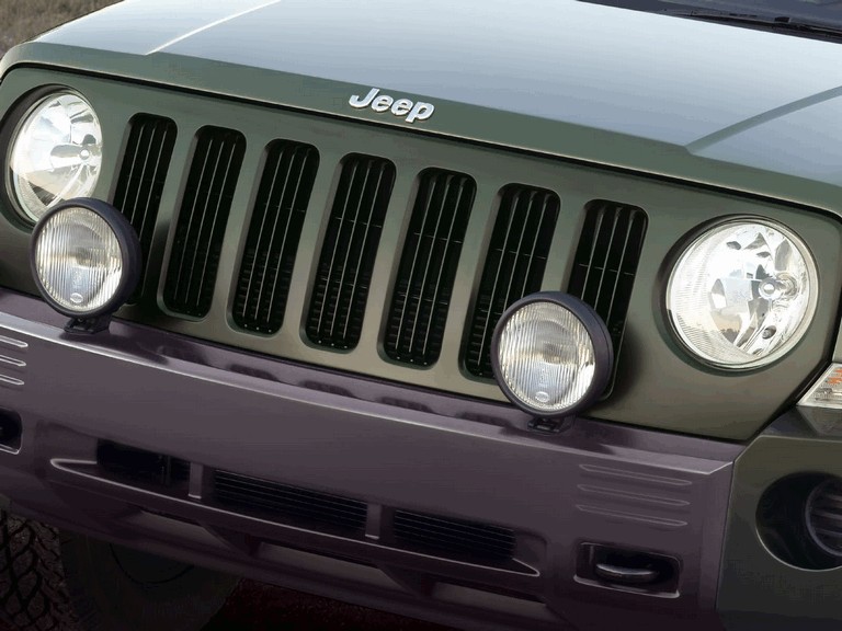 2005 Jeep Patriot concept 206795