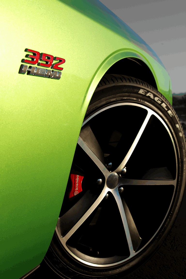 2011 Dodge Challenger SRT8 392 Green with Envy 295496