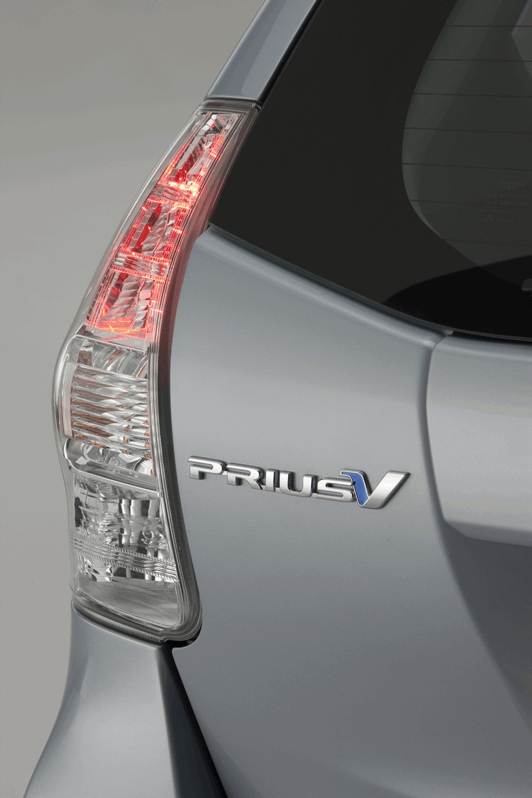 2011 Toyota Prius V hybrid 297752