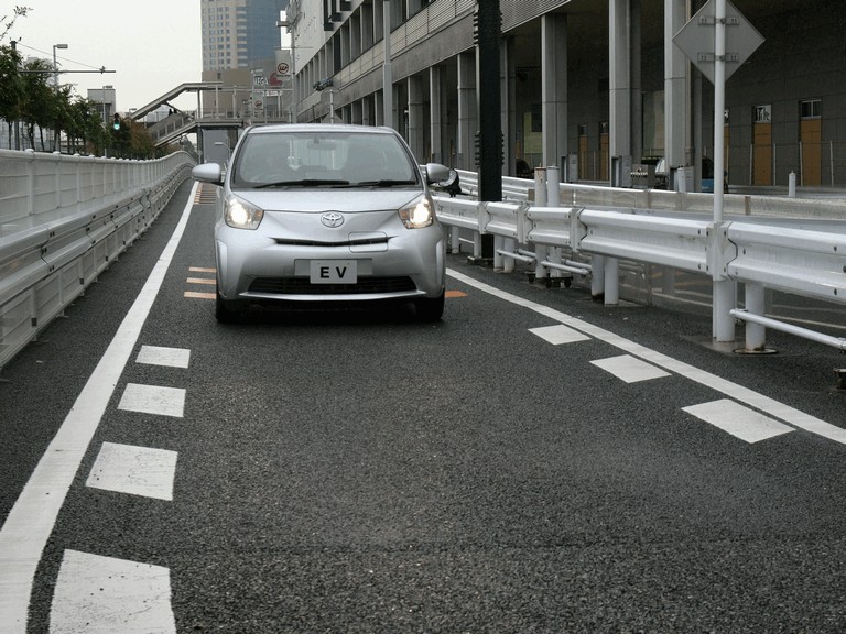 2011 Toyota EV prototype 299961