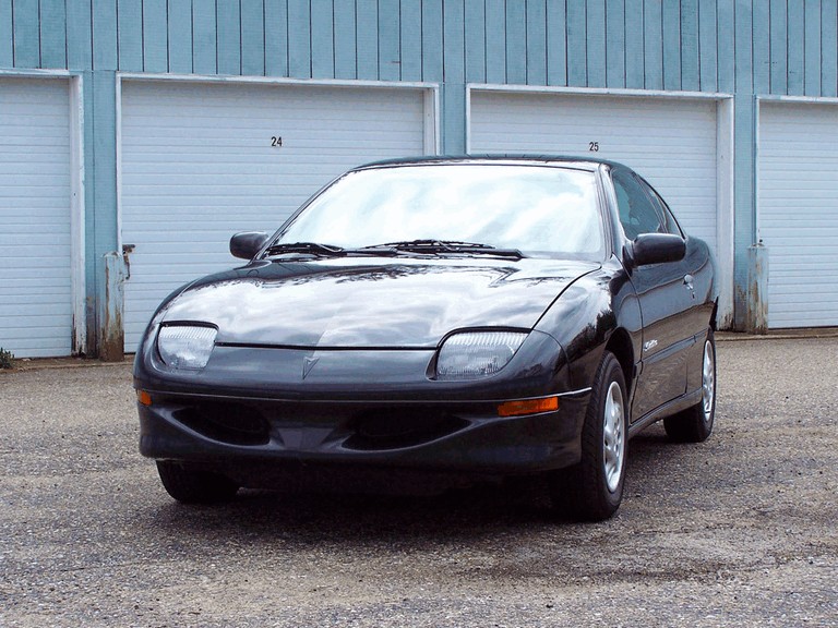 1995 Pontiac Sunfire coupé 300098