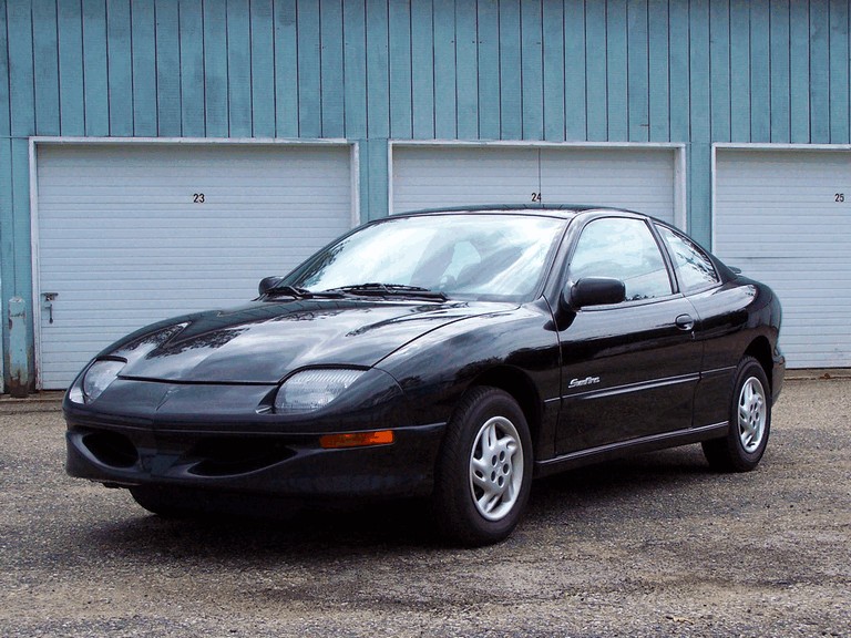 1995 Pontiac Sunfire coupé 300099
