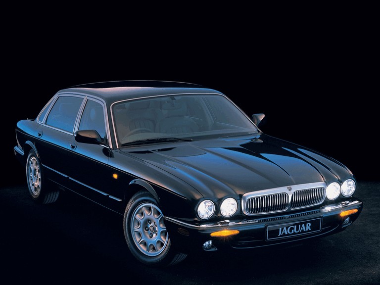 1997 Jaguar XJ8 ( X300 ) 300124