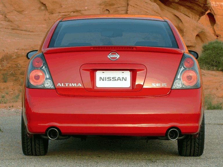 2005 Nissan Altima-SE-R 207886
