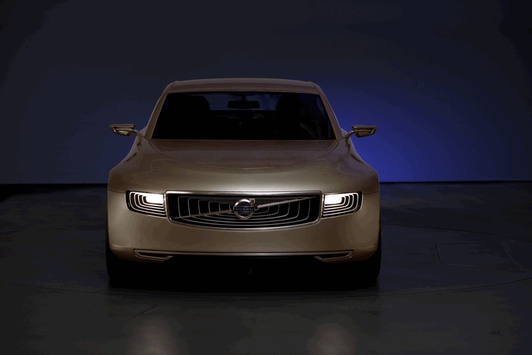 2011 Volvo Concept Universe 305559