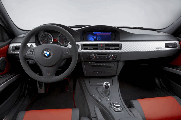 2011 BMW M3 ( E90 ) CRT 308102