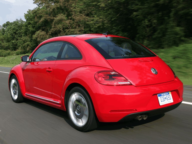 2011 Volkswagen Beetle - USA version 311025