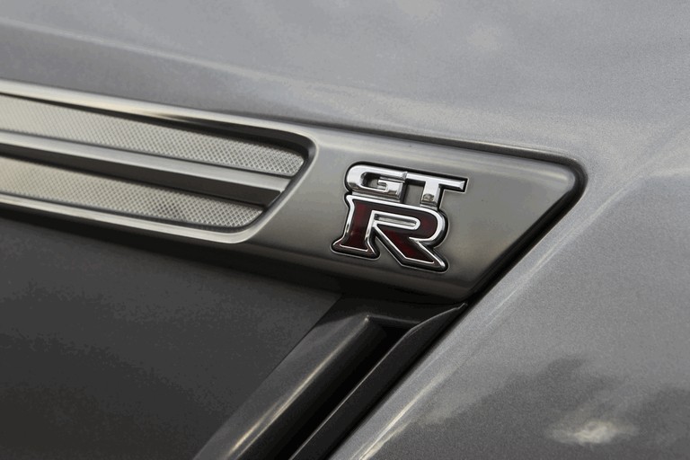 2012 Nissan GT-R ( R35 ) 320977