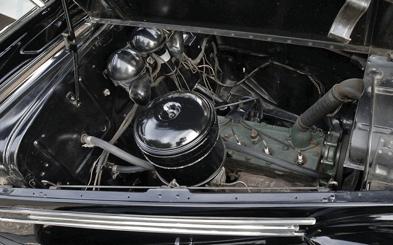 1937 Oldsmobile F7 2Dr Trunkback 321864