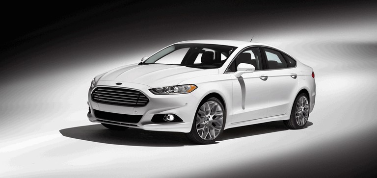 2012 Ford Fusion 328455