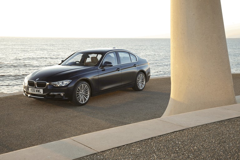 2012 BMW 335i Luxury - UK version 332971