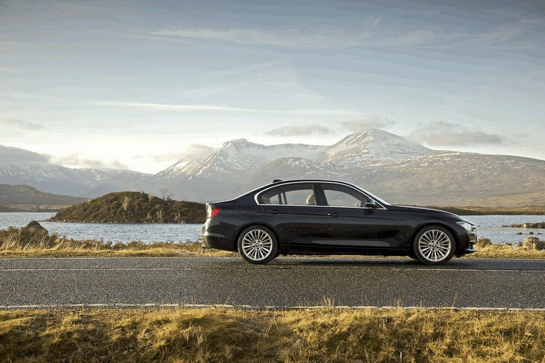 2012 BMW 335i Luxury - UK version 332991