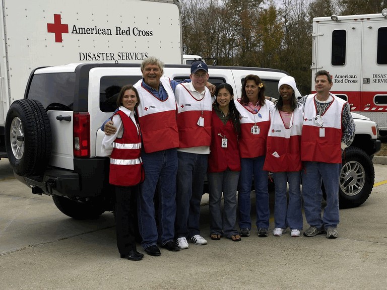 2006 Hummer H3 American Red Cross 212005